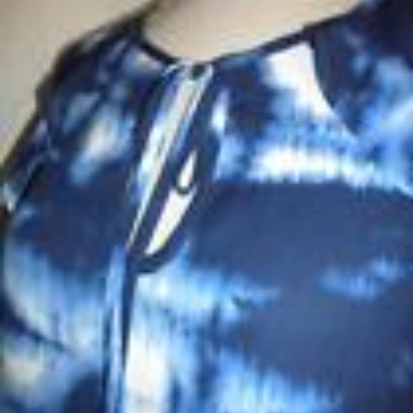 BCBG MAX AZRIA MS SIZE SMALL DARK INK COMBO SPLIT NECK CHIFFON PEASANT BLOUSE - Picture 4 of 9